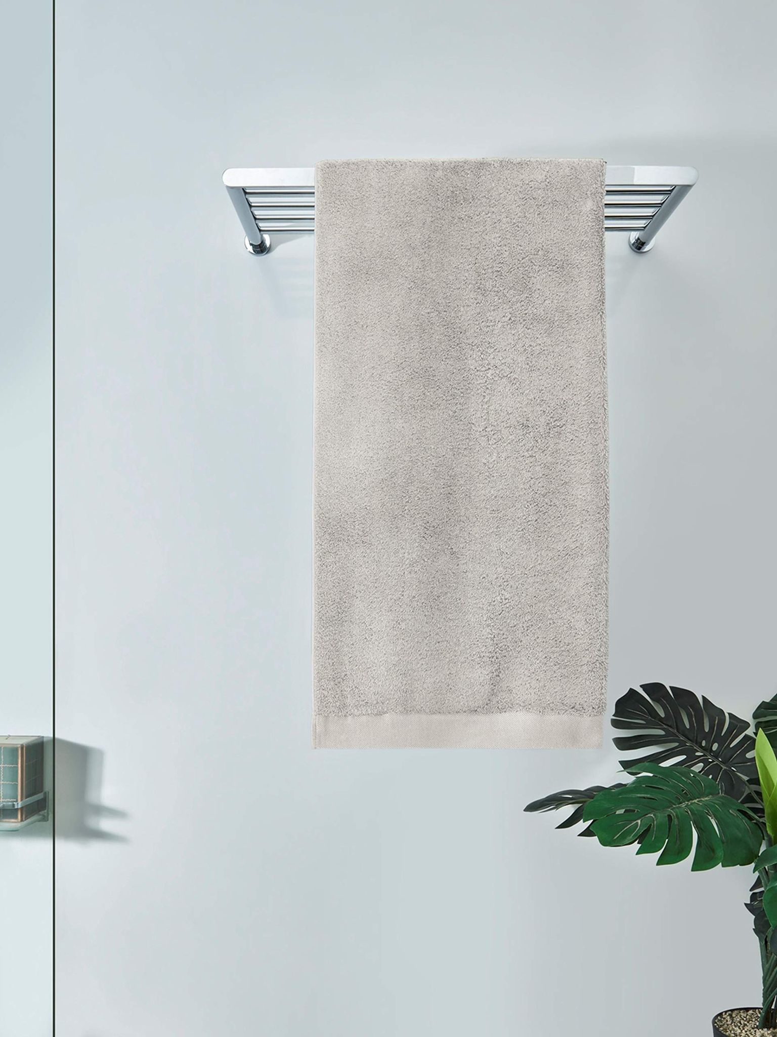 DDECOR - Solitaire Collection 100% Cotton Bomboo    Bath Towel |75 CM X 150 CM| - Grey