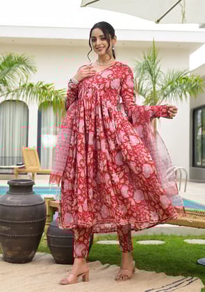 Floral Printed Red Cotton Alia Cut Kurta Set for women-XS