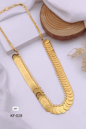 Gold necklace.