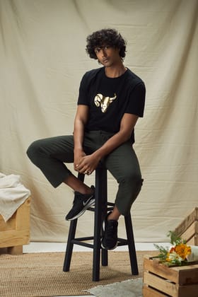 Gold Cusp Black Unisex | Salud-M