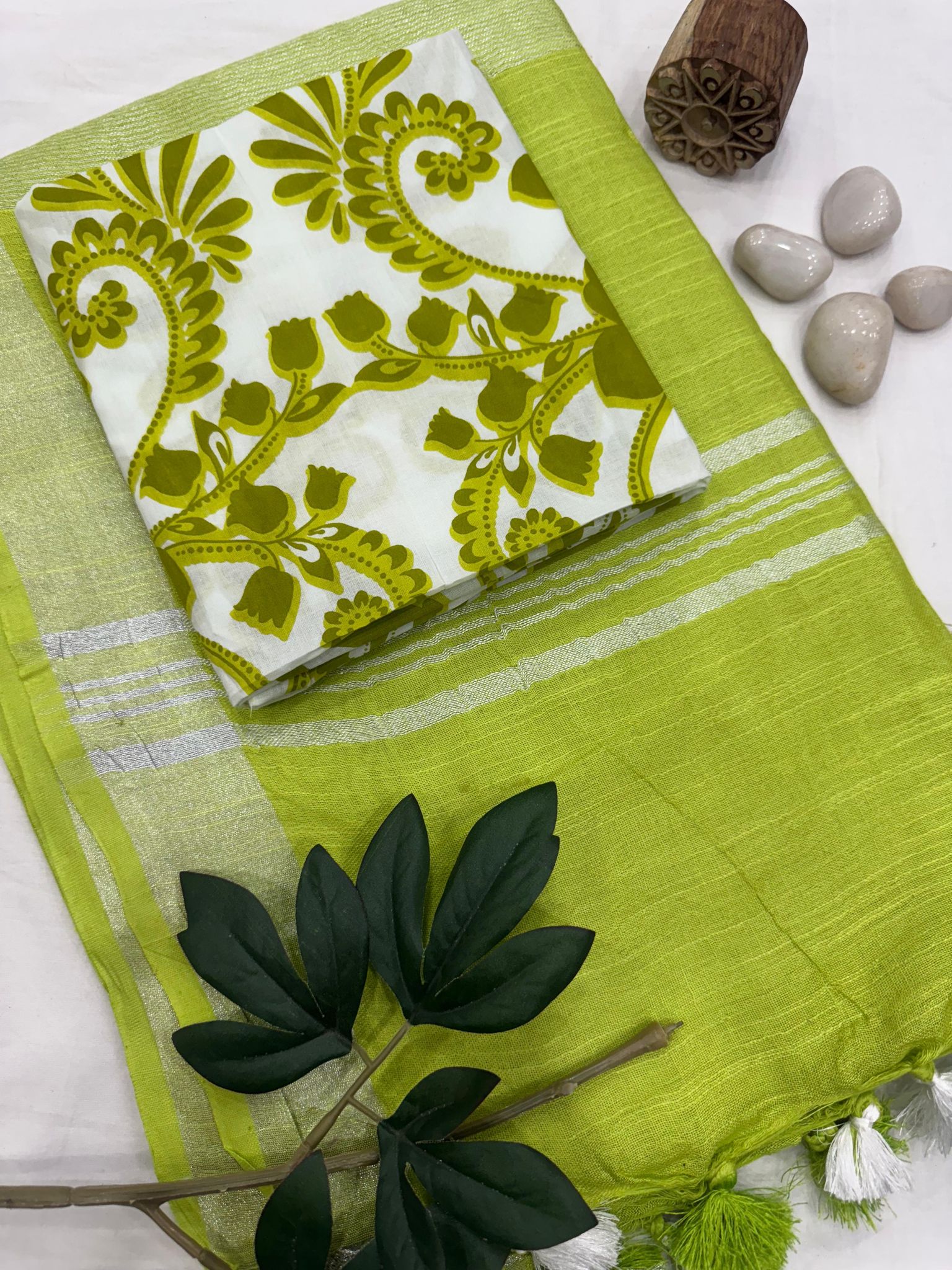 Handloom Cotton Plain linen Saree