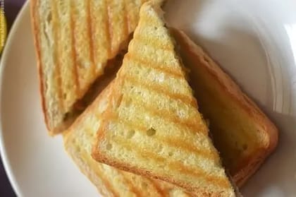 Veg Cheese Grilled Sandwich [2 Pieces]