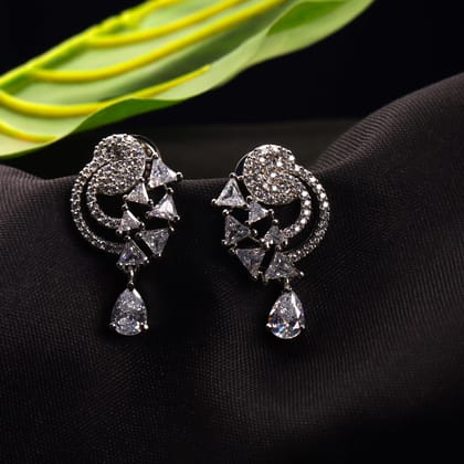 G.Silver Zircon Earrings.
