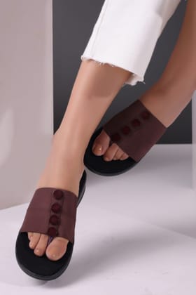 Buttoned Softies-Brown / 37