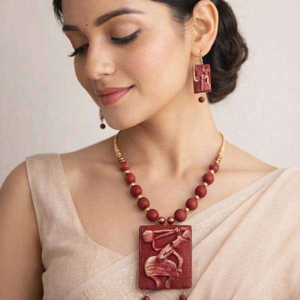 Merun Terracotta Baul Necklace EcoFriendly Comfort Wear for Girls Merun Colour