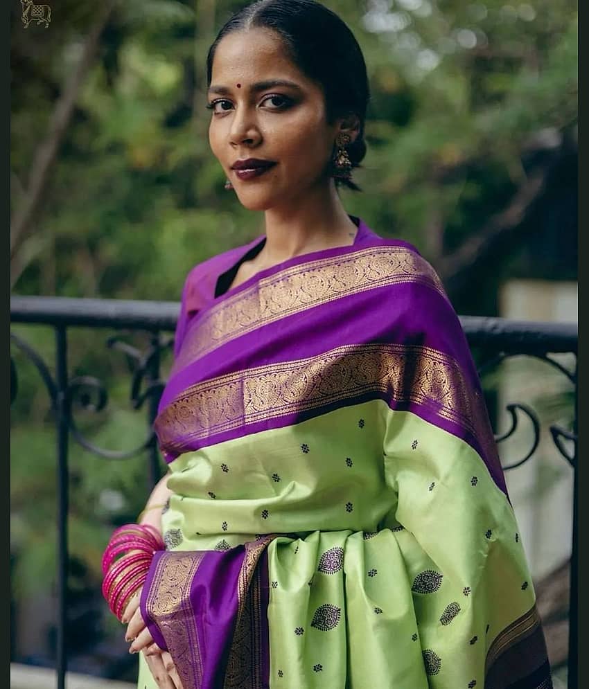 fab woven Art Silk Woven Kanjeevaram Sarees With Unstitched Blouse Piece ( Light Green )