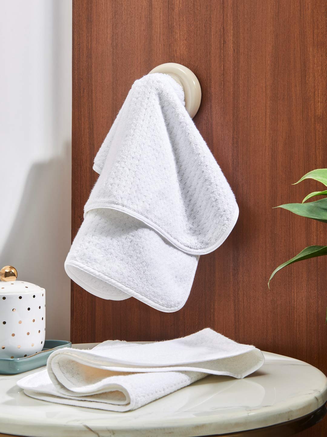 DDECOR - Linea Collection 100% Cotton Bomboo    Hand Towel |40 CM X 60 CM| - White