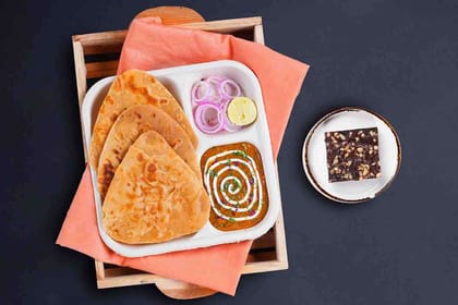 Veg Lunch Box & Dessert Combo Veg Lunch Box & Dessert Combo