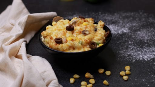 Americano White Sauce Pasta Non-veg