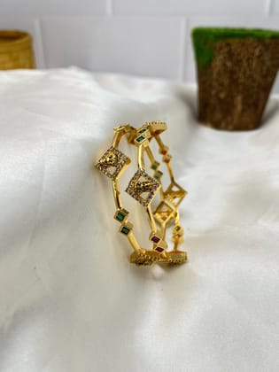 Gold Stone Bangle 1269-2.4