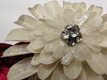 Chick Style Kadam | White