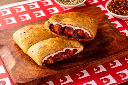 Korean Paneer Tikka Garlic Bread.