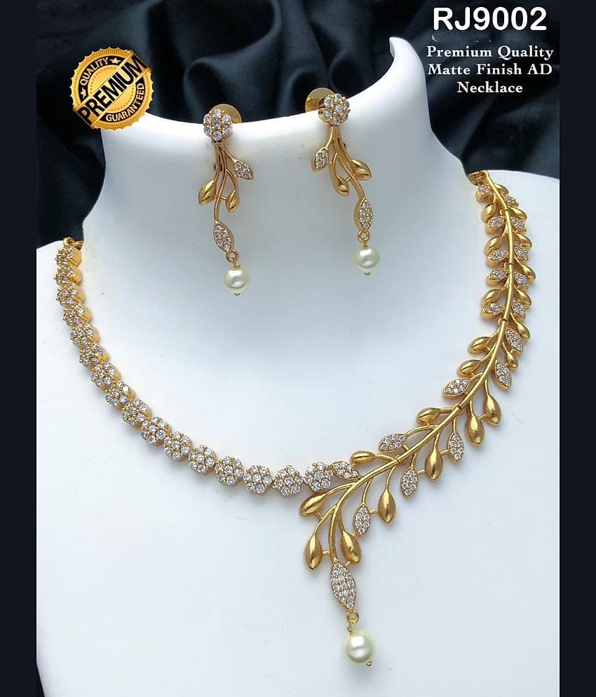 ROFARWORD Gold Brass Necklace Set ( Pack of 1 )