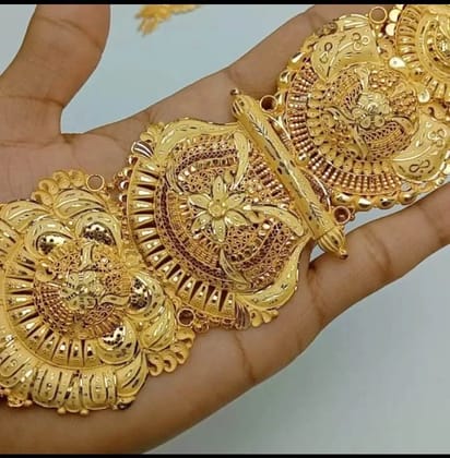 Elegant Heart Locket Necklace and Earrings Set