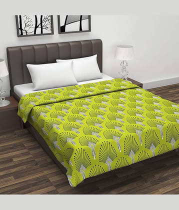 DIVINE CASA Double Cotton Green Abstract Dohar