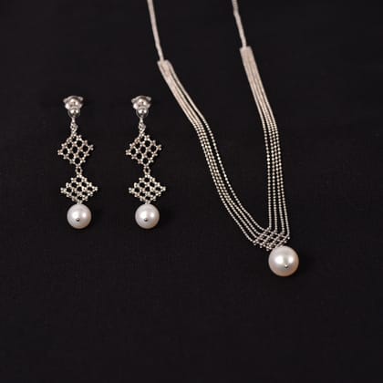Opulence Necklace Set