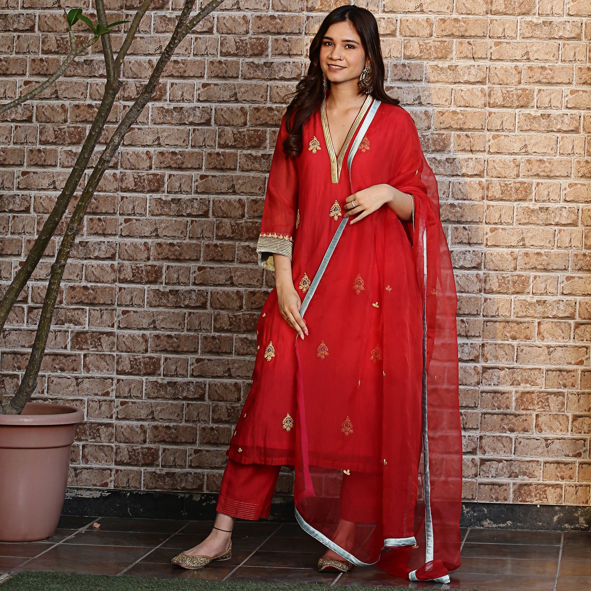 Red chanderi A-line kurta set with dupatta-XS