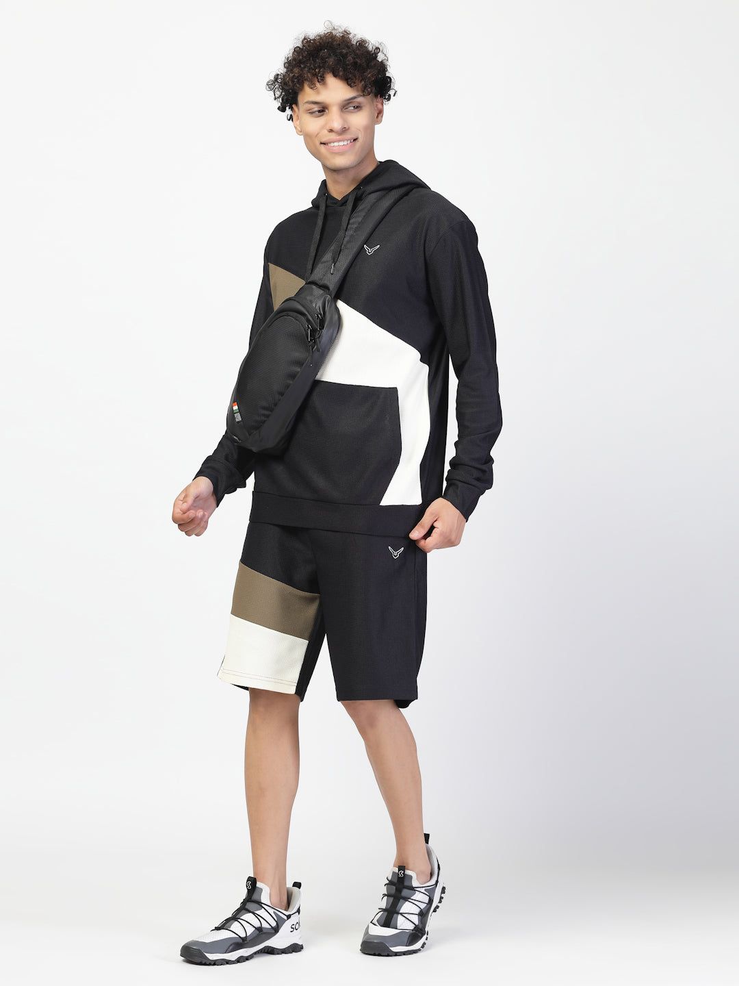 Invincible Men's Colorblocked Co-ord Set-Black/Cream/Mouse / S