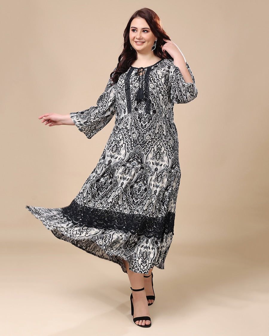 Black Motif Printed Dress with Lace-L / Black