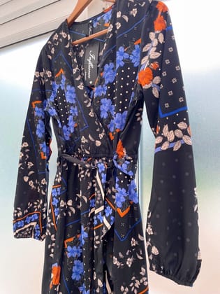 NEW INFLUENCE NWT Black Blue Floral Frill Wrap Midi Dress Size 12