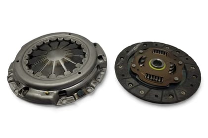 Maruti Suzuki Clutch Set (Disc+Pressure Plate) AV898074
