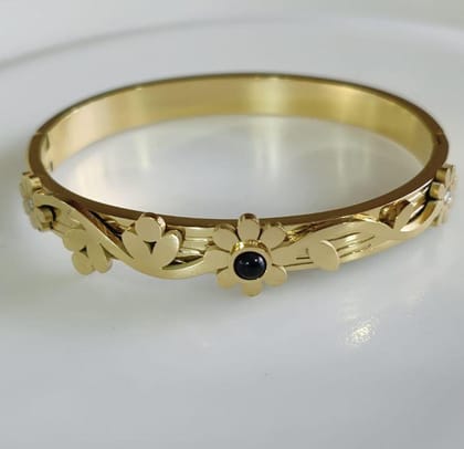 Stainless Steel Gold Plated Floral Shaped Kada- STKD 4848