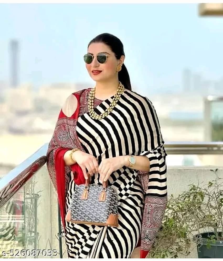 Bhuwal Fashion Crepe Printed Regular Saree With Unstitched Blouse Piece ( White )