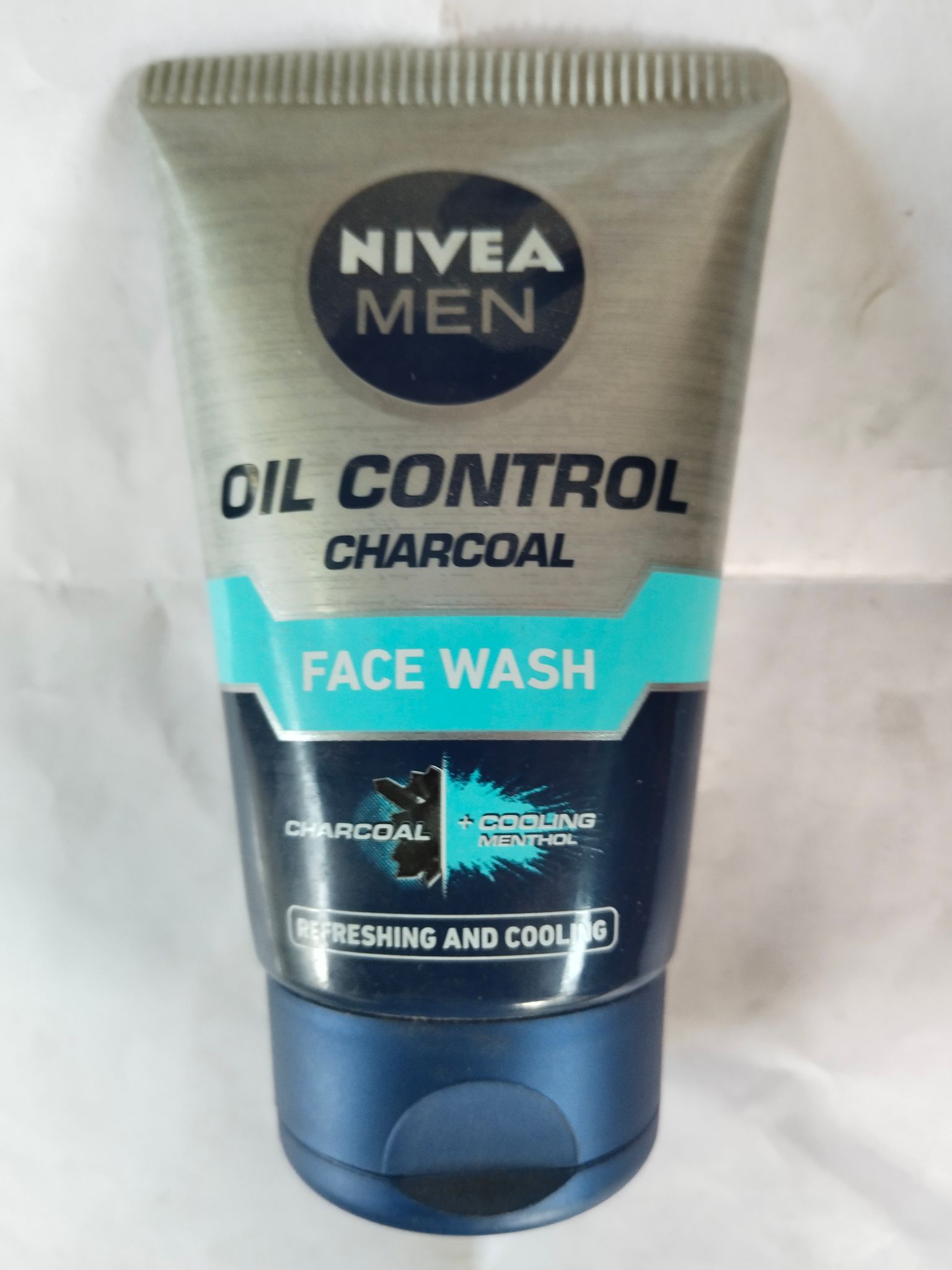 Nivea men oil control charcoal+cooling menthol face wash 