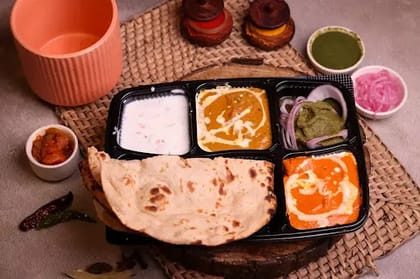 Chicken Delux Thali