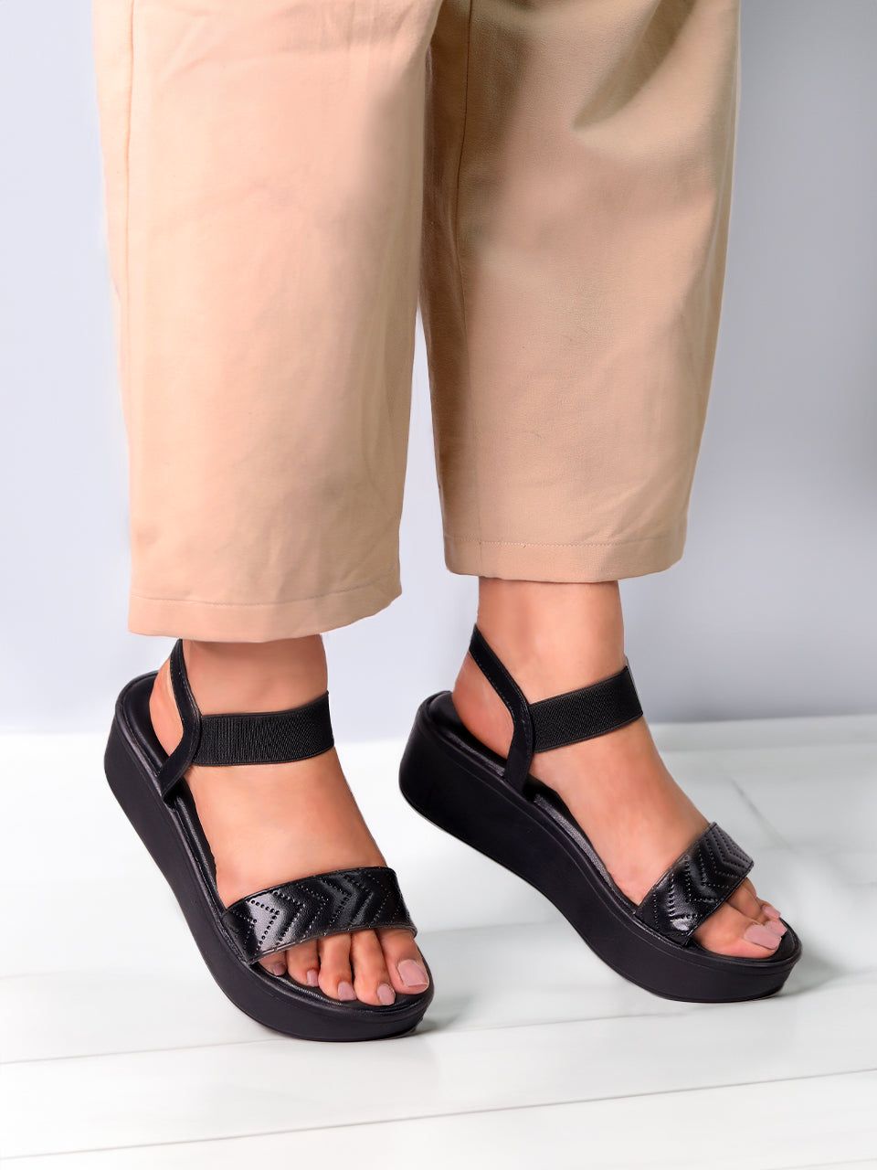 Dallis Black Flatform Heels-Black / 37
