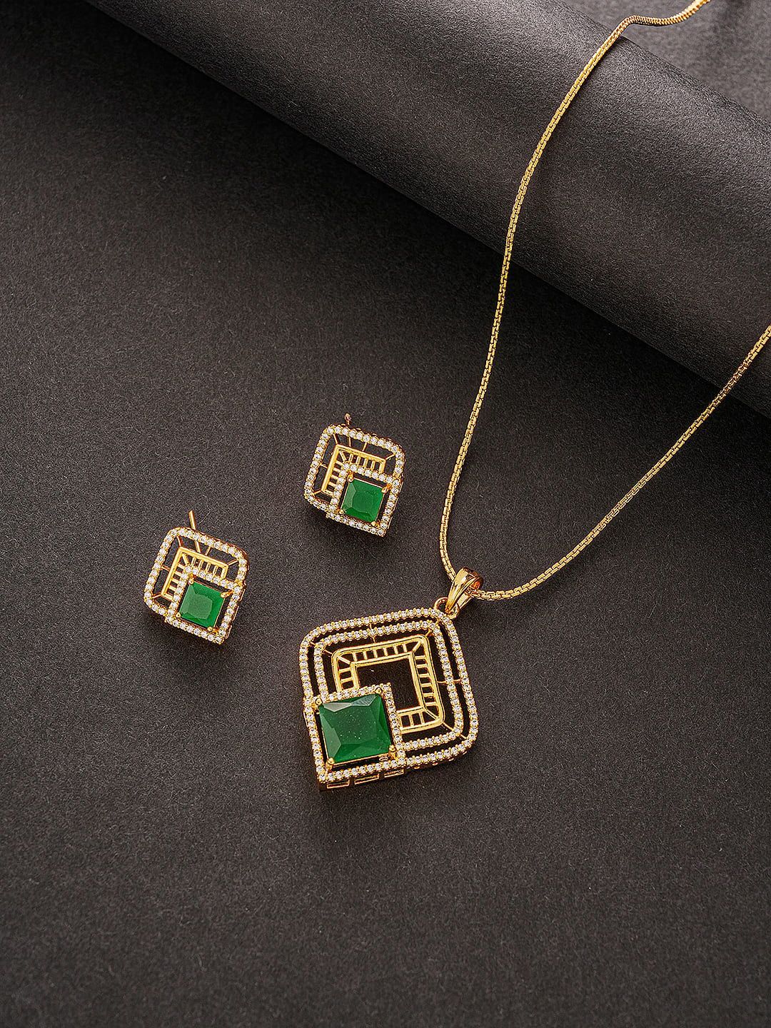 Gold Plated Emerald Green AD Minimal Desiigner pendant Jewellery Set