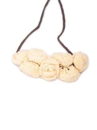 Aayu 8 Rose String - Necklace/ Gajra-Off White