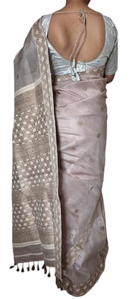 Luxurious Mulberry Silk Sari with Intricate Ghisa and Airy Work, Pastel Palette, 5 Meters Long with Stylish Tassels and Embellishments, Perfect for Weddings and Festive Occasions