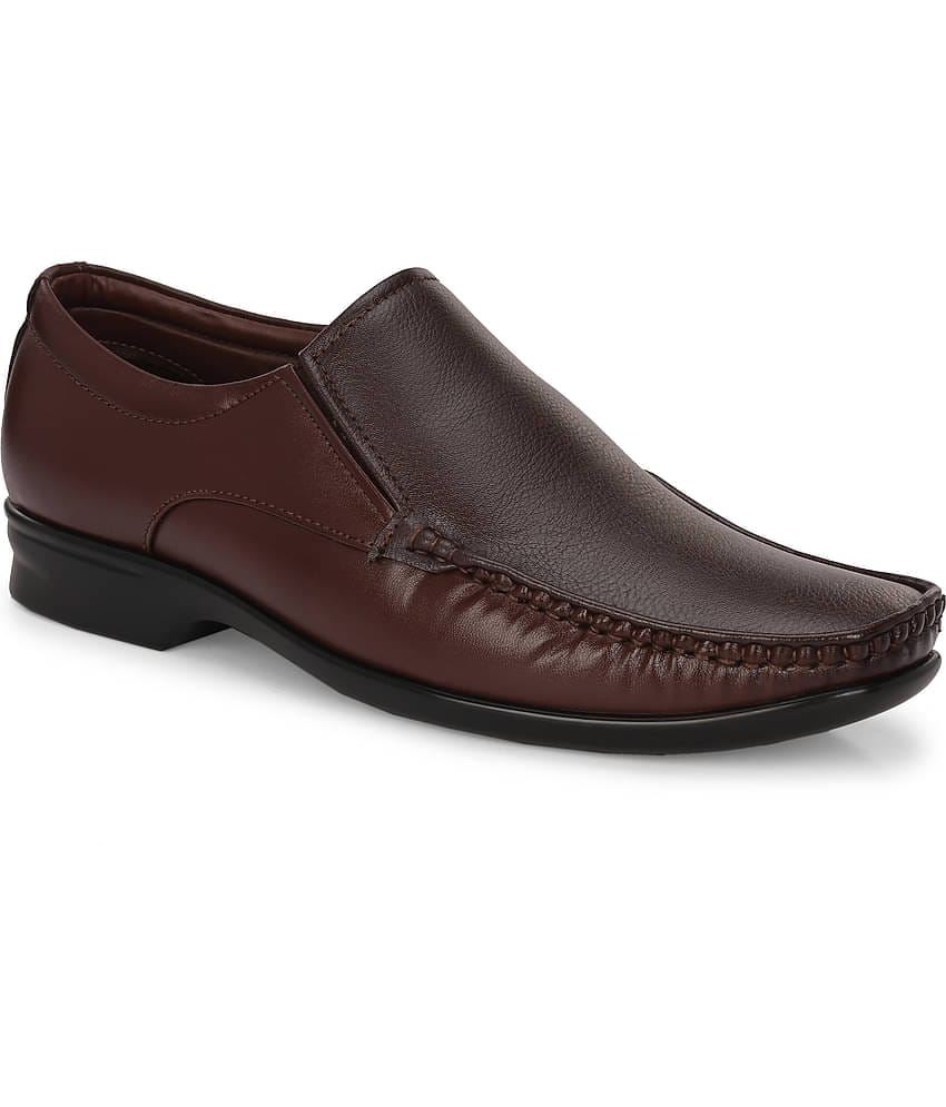 Leeport Brown Men's Slip On Formal Shoes