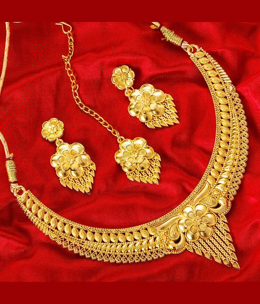 Lily Gold Brass Necklace Set ( Pack of 1 )