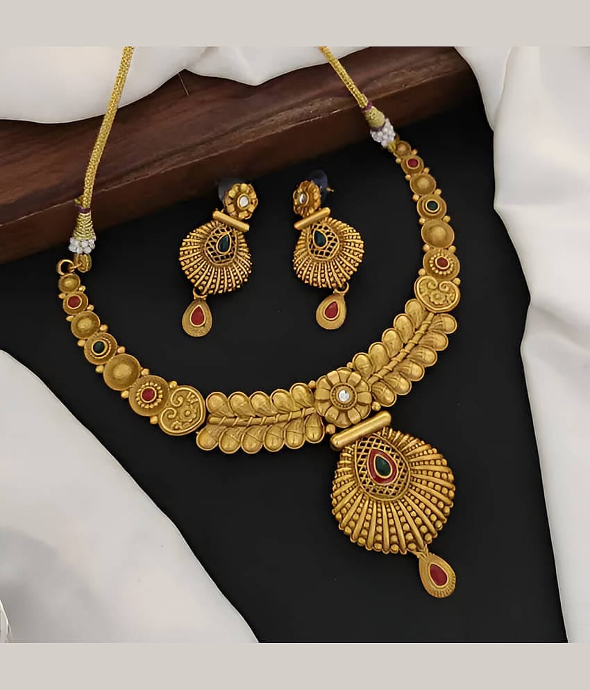 ROFARWORD Gold Brass Necklace Set ( Pack of 1 )