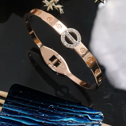 Minus Screw 18K Rose Gold Cubic Zirconia Anti Tarnish Stainless Steel Kada Bracelet For Women
