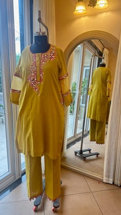 Yellow Cotton Linen full sleeves Kurta Set-XXS