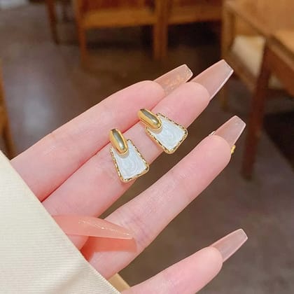 Small and Commuting Style Korean Earrings