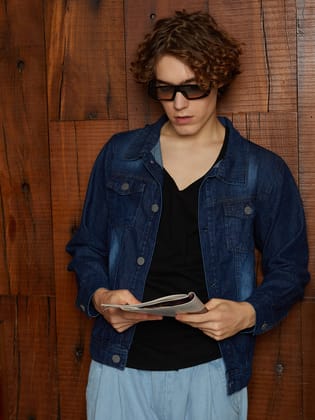 Medium-Wash Relaxed Denim Jacket-S