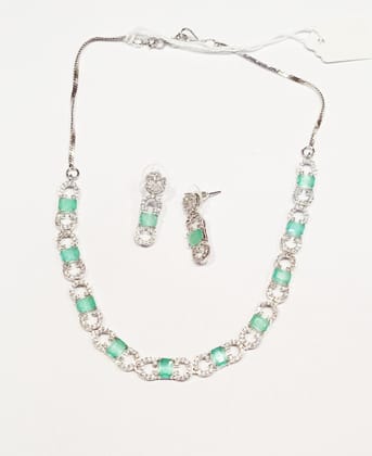 NECKLACE AD