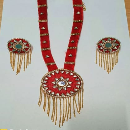 Copper and Brass and Steel and Black Metal and Wood and Paper and Fabric and Stones and Others Chains & Necklaces