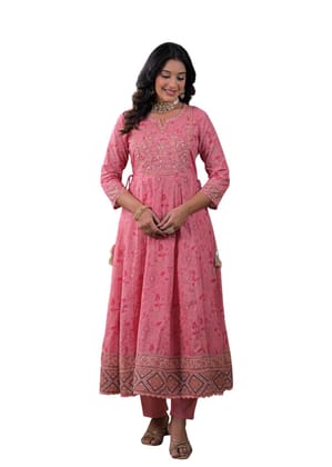 Women Printed Kurta Set with Dupatta | Stylish Ethnic Outfit for Casual & Festive Occasions