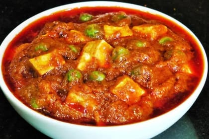 Matar Paneer [300 Ml]