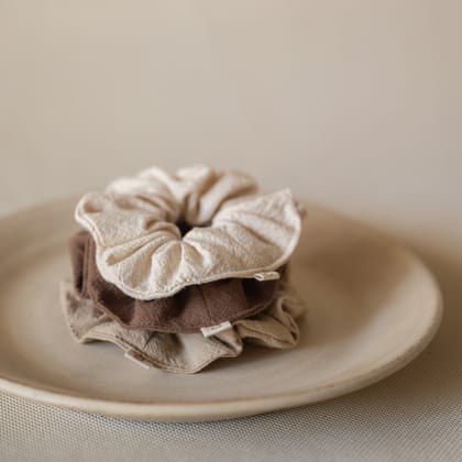 Crinkle Assorted Scrunchies (Pack of 3)-Regular