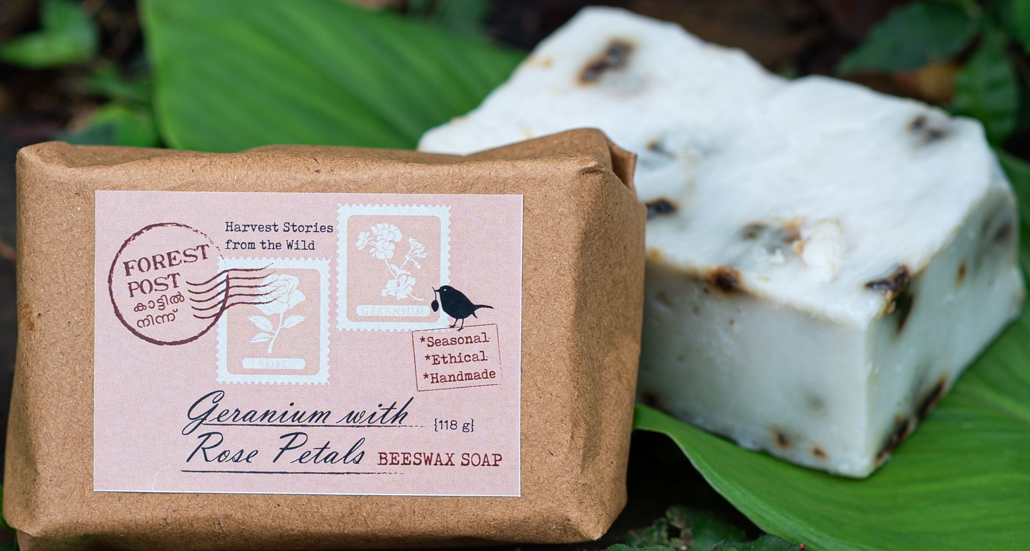 Beeswax Handmade Geranium with Rose Petals 118 gram (1TORSOPTN00269)