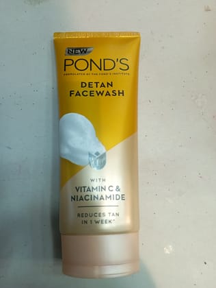 Pond's Formulated by the pond's institute Detan Facewash With Vitamin c & Niacinamide Reduces tan In 1 week^ 