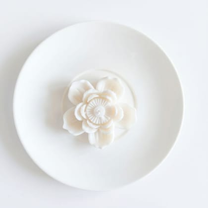 Assorted Flowers Soy Candle (Set of 2) – Japanese Cherry Blossom Fragrance