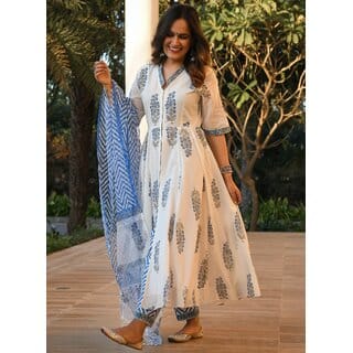 SVB White Colour Floral Print Kurta Set