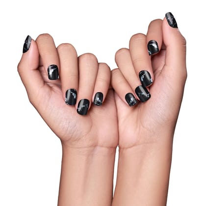 RENEE Stick On Nails DN 03| 24 Reusable Artificial Fake Nail Set| Lightweight & Long Lasting| Easy To Use| Quick Fix For Festivals & Special Occasions RENEE Stick On Nails DN 03| 24 Reusable Artificial Fake Nail Set| Lightweight & Long Lasting| Easy To U